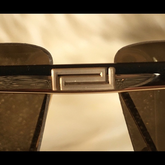 VERSACE Sunglasses - Picture 2 of 3